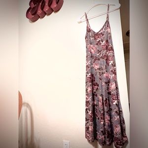 Cute Floral Jumpsuit (Size L)